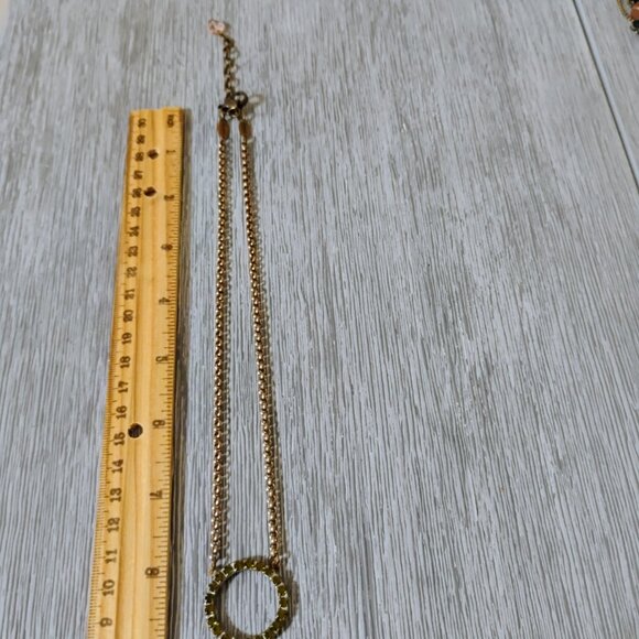 Sabika Jewelry Circle Necklace Swarovski Crystals Green - Picture 4 of 4